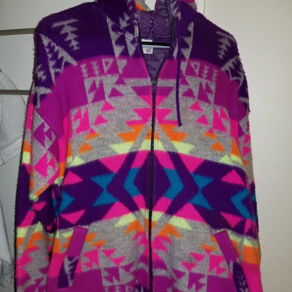 Jackets - Picture 3 of 4
